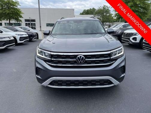 Platinum Gray Metallic 2023 Volkswagen Atlas 3.6 SE w/ Technology