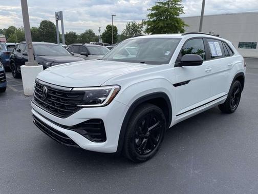 Opal White Pearl Effect 2025 Volkswagen Atlas Cross Sport 2.0T SEL R-Line Black