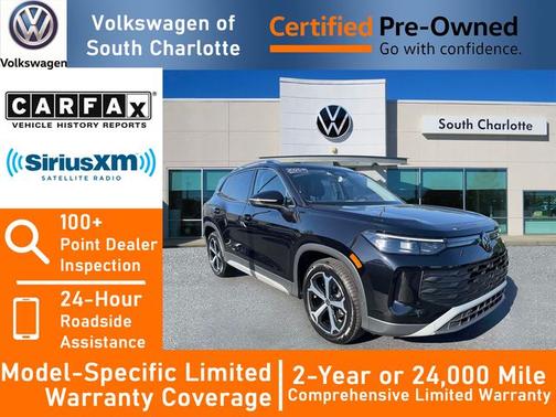 Deep Black Pearl Effect 2025 Volkswagen Tiguan 2.0T SE