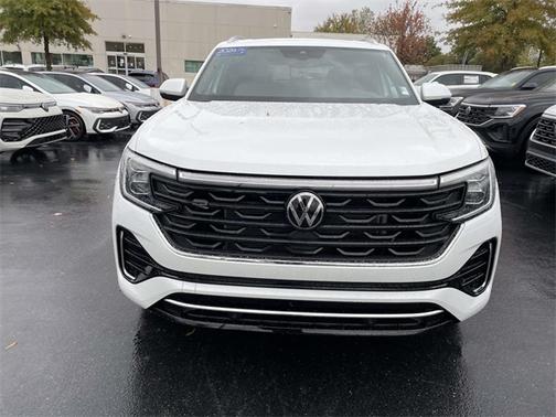 2024 Volkswagen Atlas Cross Sport 2.0T SEL R-Line