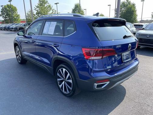 Blue Dusk 2023 Volkswagen Taos 1.5T SE