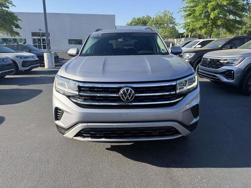 Pyrite Silver Metallic 2021 Volkswagen Atlas 3.6 SE w/ Technology