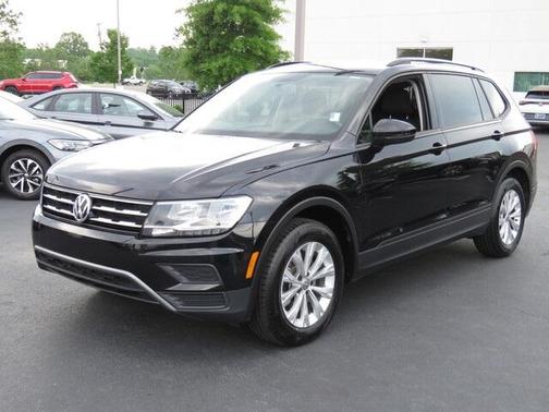 Photo 4 of 24 of 2019 Volkswagen Tiguan 2.0T S