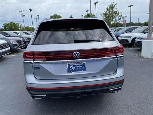 2024 Volkswagen Atlas 2.0T SE w/ Technology