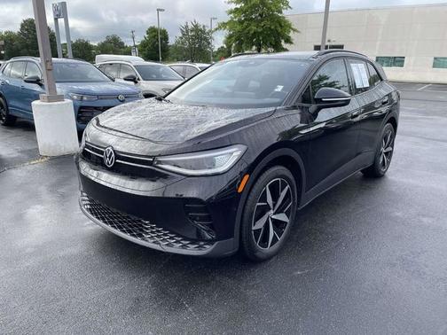 Deep Black Pearl Effect 2023 Volkswagen ID.4 Pro S
