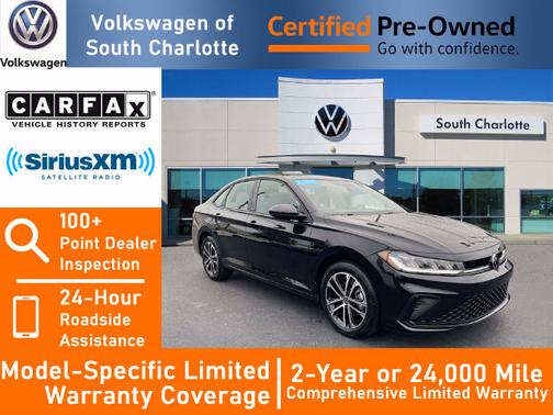 Deep Black Pearl Effect 2025 Volkswagen Jetta 1.5T Sport