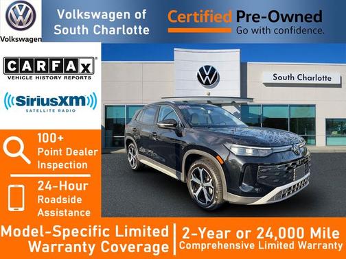 Deep Black Pearl Effect 2025 Volkswagen Tiguan 2.0T SE