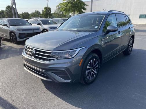 Platinum Gray Metallic 2023 Volkswagen Tiguan 2.0T S