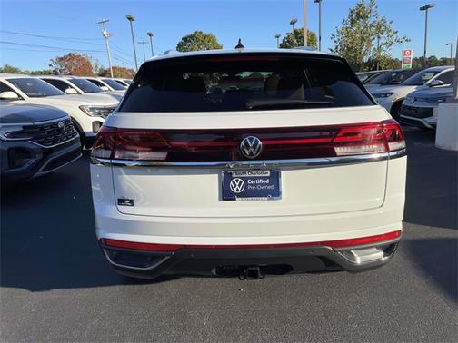 2025 Volkswagen Atlas Cross Sport 2.0T SE w/ Technology