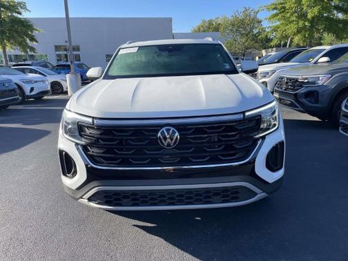 Pure White 2024 Volkswagen Atlas Cross Sport 2.0T SE w/ Technology