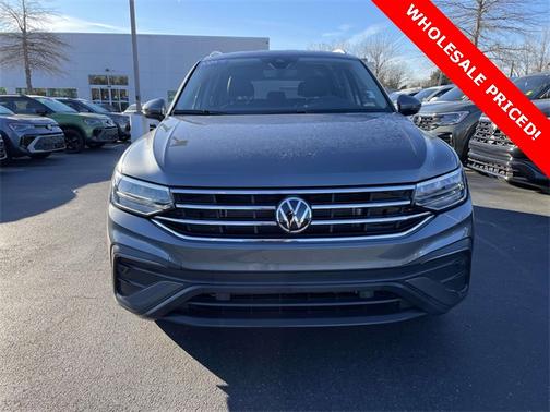 2024 Volkswagen Tiguan 2.0T SE