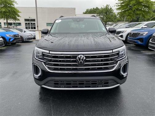 2025 Volkswagen Atlas 2.0T SE w/ Technology