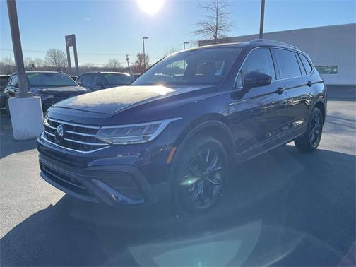 2023 Volkswagen Tiguan 2.0T SE