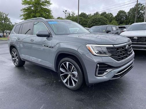 Pure Gray 2025 Volkswagen Atlas 2.0T SEL Premium R-Line