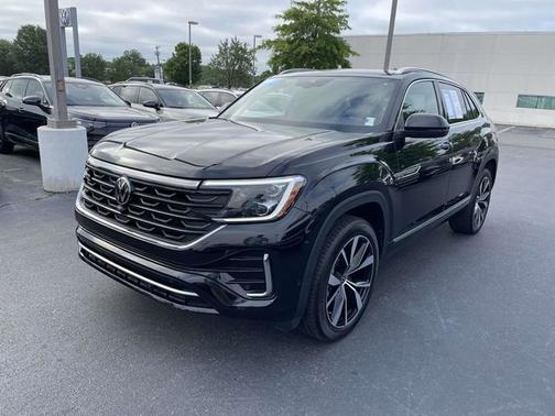 Deep Black Pearl Effect 2025 Volkswagen Atlas Cross Sport 2.0T SEL Premium R-Line