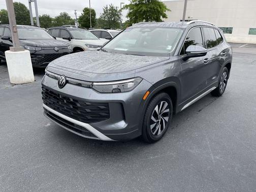 Platinum Gray Metallic 2026 Volkswagen Tiguan 2.0T S