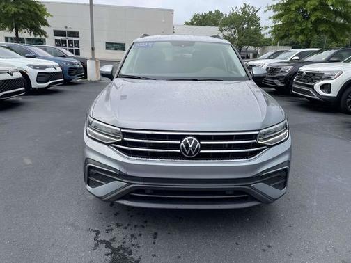 Pyrite Silver Metallic 2023 Volkswagen Tiguan 2.0T S