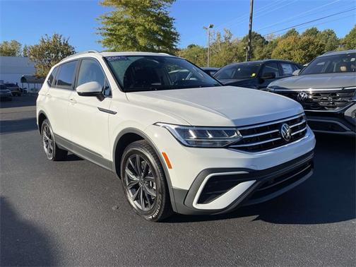 2024 Volkswagen Tiguan 2.0T SE