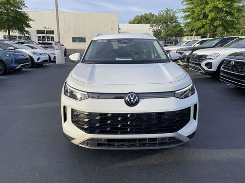 Pure White 2026 Volkswagen Tiguan 2.0T S
