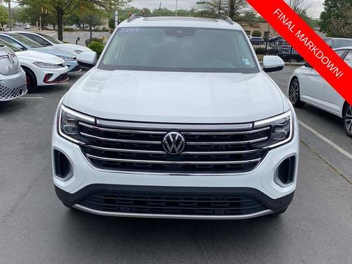 Pure White 2025 Volkswagen Atlas 2.0T SE w/ Technology