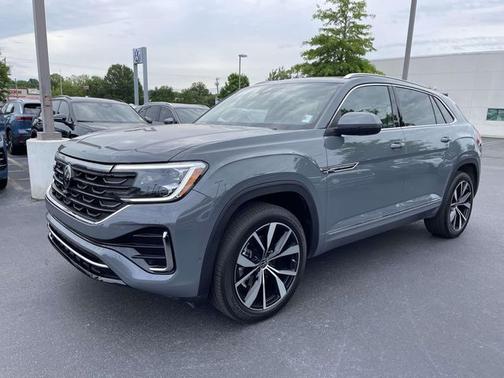 Pure Gray 2025 Volkswagen Atlas Cross Sport 2.0T SEL Premium R-Line