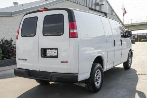Summit White 2017 GMC Savana 3500 Work Van