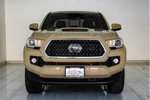 2018 Toyota Tacoma TRD Sport