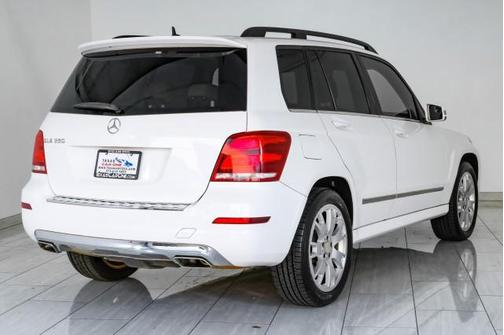 Polar White 2013 Mercedes-Benz GLK-Class GLK 350