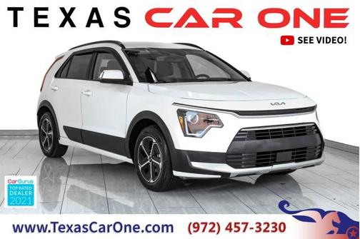 Snow White Pearl 2024 Kia Niro EX ADVANCED DRIVER ASSISTANCE NAVIGATION HEATED SEATS REAR CAMERA SMART KEY