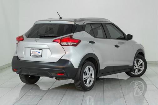 2019 Nissan Kicks S
