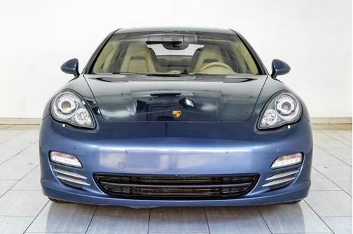 2012 Porsche Panamera 4