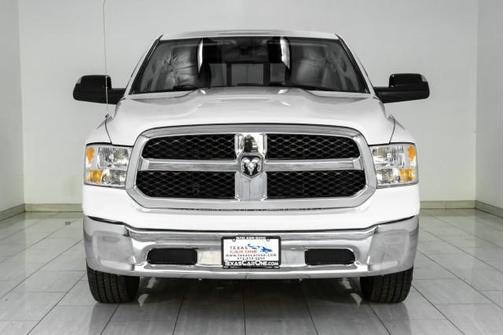 Bright White Clearcoat 2023 RAM 1500 Classic SLT