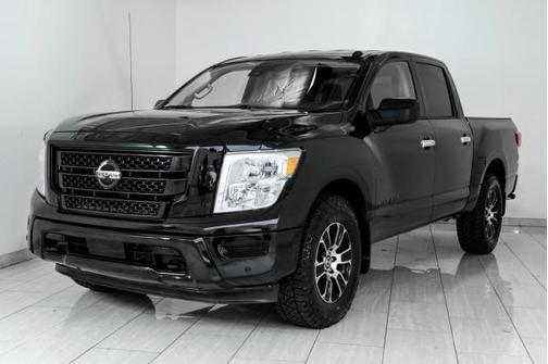 Super Black 2021 Nissan Titan SV
