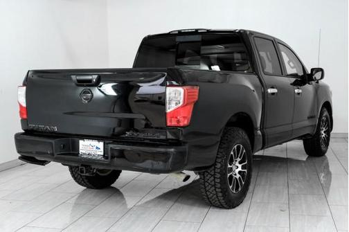 Super Black 2021 Nissan Titan SV