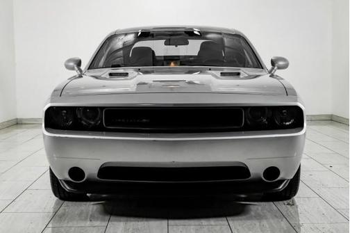 2012 Dodge Challenger SXT