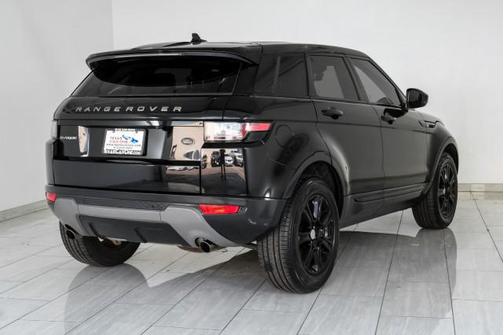 Santorini Black Metallic 2016 Land Rover Range Rover Evoque SE