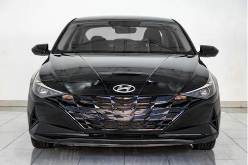 2021 Hyundai ELANTRA SE