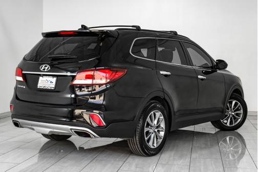 2018 Hyundai SANTA FE SE