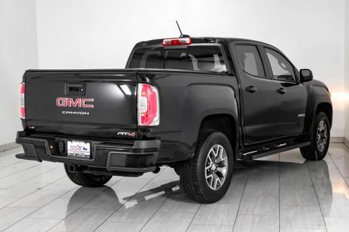 Onyx Black 2022 GMC Canyon AT4
