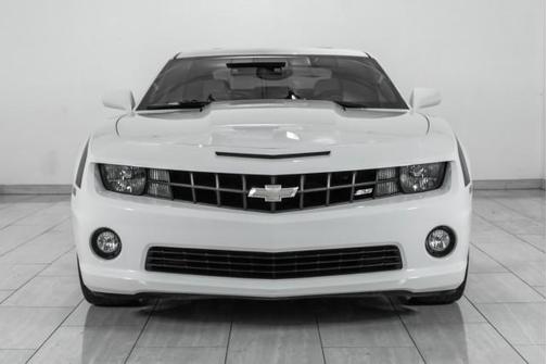Summit White 2010 Chevrolet Camaro 2SS