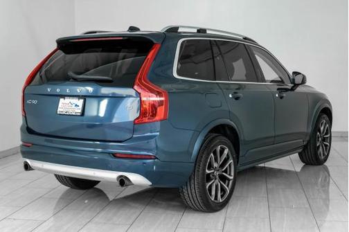 2019 Volvo XC90 T5 Momentum