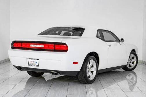 2013 Dodge Challenger SXT