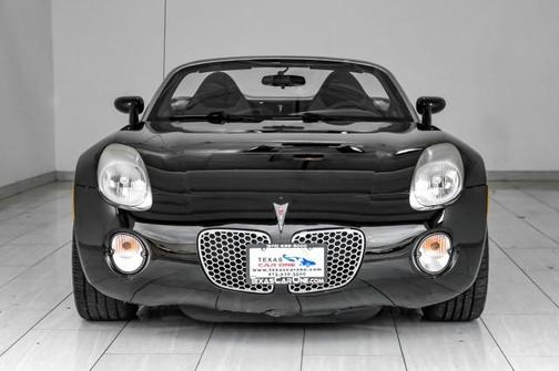 Mysterious Black 2006 Pontiac Solstice REMOTE KEYLESS ENTRY POWER EQUIPMENT AUTOMATIC HEADLIGHTS