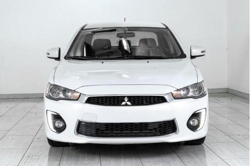 Diamond White Pearl 2016 Mitsubishi Lancer SE