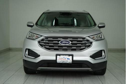 Ingot Silver Metallic 2019 Ford Edge ST
