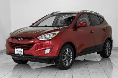 Garnet Red Mica 2015 Hyundai TUCSON SE