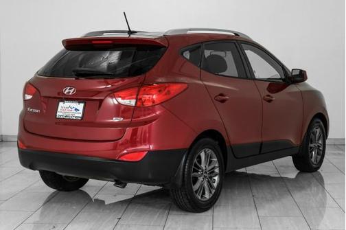 Garnet Red Mica 2015 Hyundai TUCSON SE