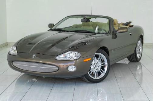 2001 Jaguar XK8 AUTOMATIC LEATHER HEATED SEATS REAR PARKING SENSORS CRUISE CONTROL ALLOY WHEELS