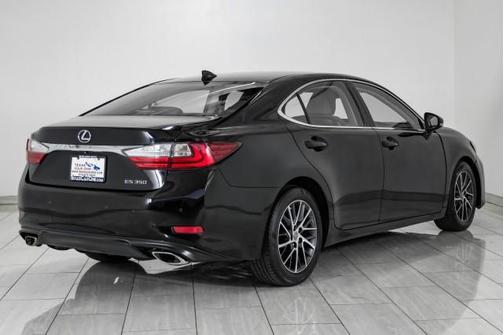 2017 Lexus ES 350 Base