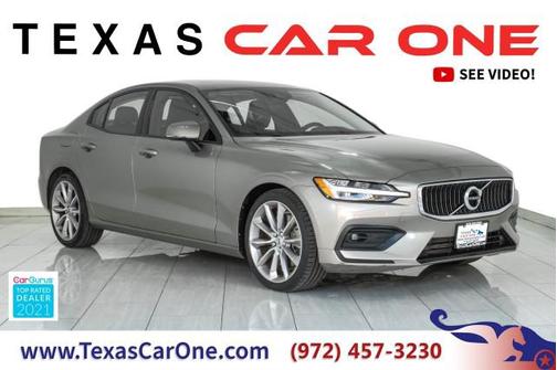 2021 Volvo S60 T6 Momentum
